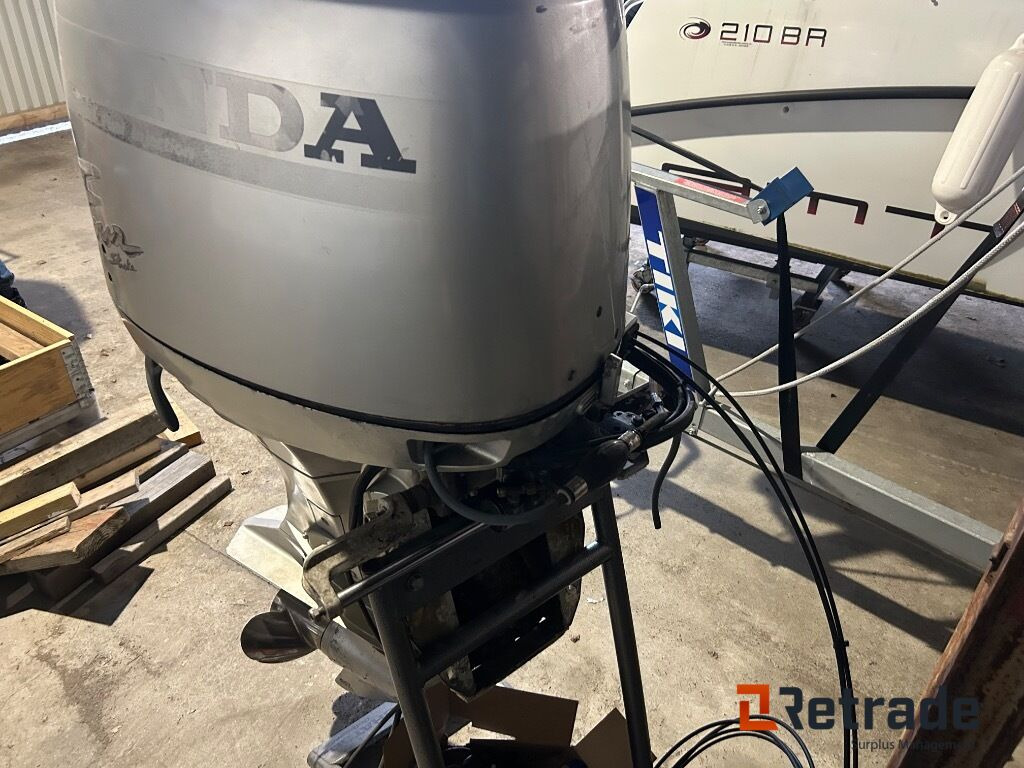 2002 Båtmotor Honda 130 hk Four Stroke - Другая техника: фото 4 2002 Båtmotor Honda 130 hk Four Stroke - Другая техника: фото 4