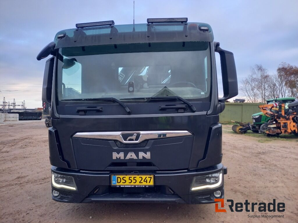 MAN TGL 12. 4X2 BL med Fassi kran - Грузовик бортовой/ Платформа, Автоманипулятор: фото 2 MAN TGL 12. 4X2 BL med Fassi kran - Грузовик бортовой/ Платформа, Автоманипулятор: фото 2