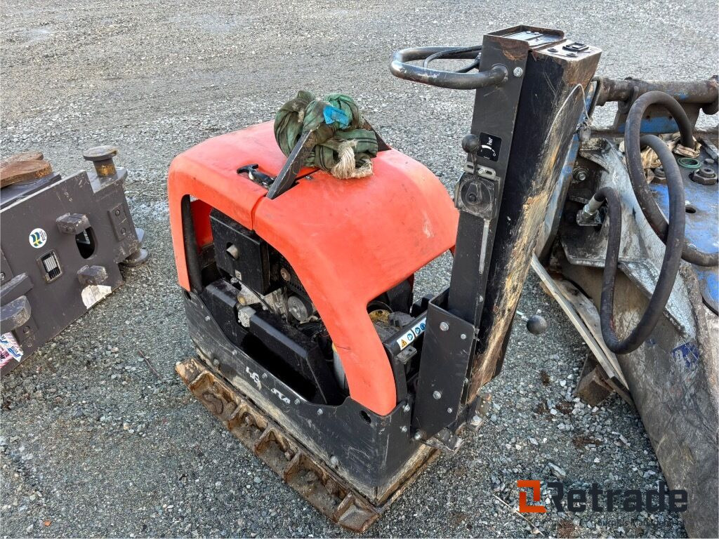 Markvibrator Husqvarna LG 504 - Строительное оборудование: фото 4 Markvibrator Husqvarna LG 504 - Строительное оборудование: фото 4