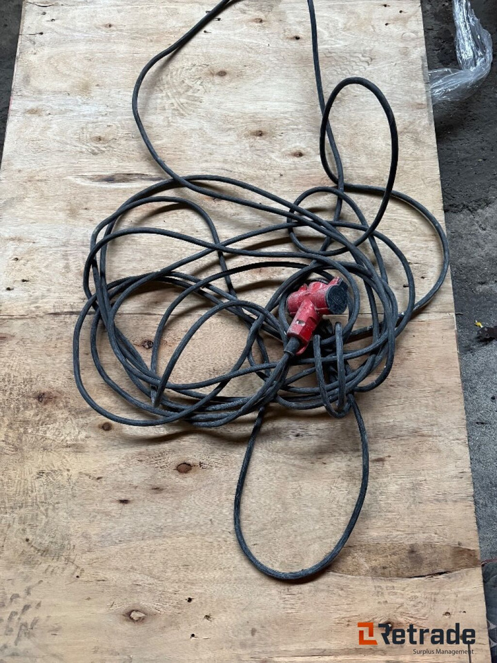 Mengder med Strømkabler og 2 stk strømbokser - Промышленное оборудование: фото 3 Mengder med Strømkabler og 2 stk strømbokser - Промышленное оборудование: фото 3