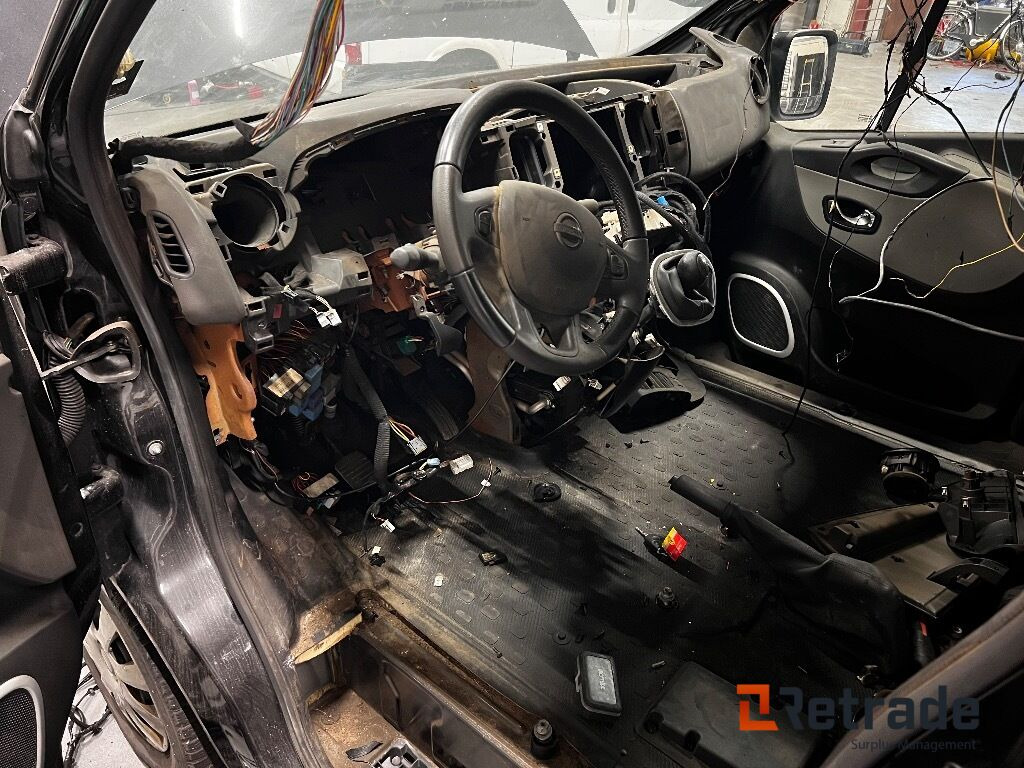 Reparationsobjekt Skåpbil Nissan NV300, 2019, Manuell, Låga Mil - Легковой автомобиль: фото 5 Reparationsobjekt Skåpbil Nissan NV300, 2019, Manuell, Låga Mil - Легковой автомобиль: фото 5