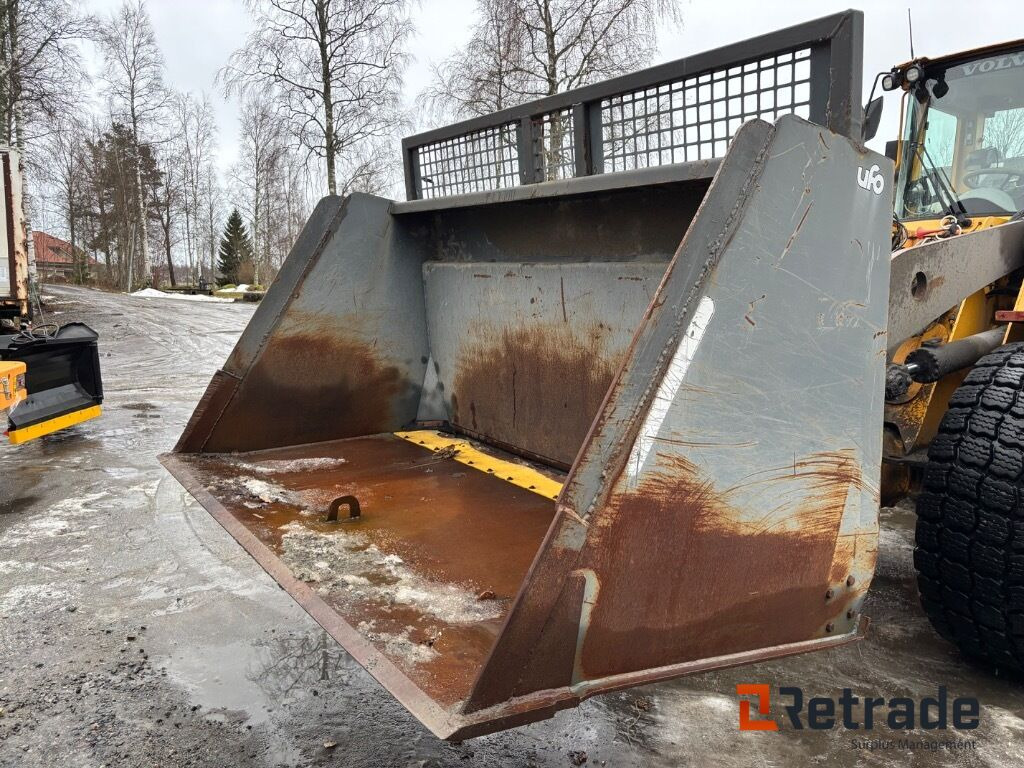 SandspridarskopaUfo 3m3 Stora bm - Строительное оборудование: фото 1 SandspridarskopaUfo 3m3 Stora bm - Строительное оборудование: фото 1