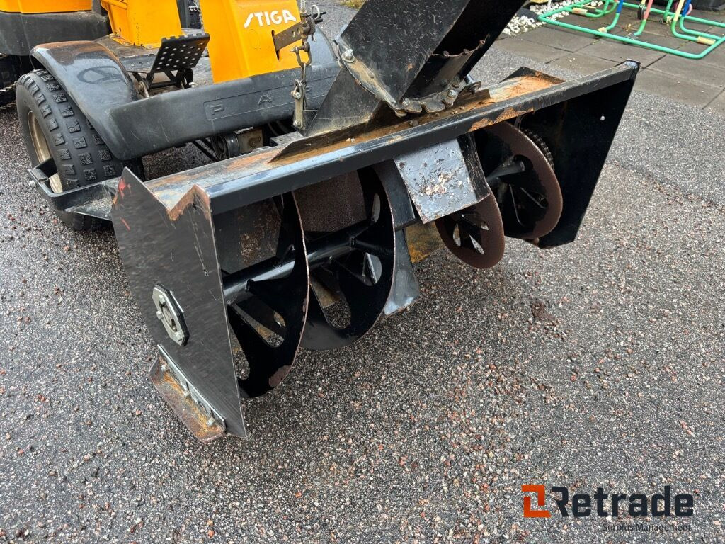 Сельскохозяйственная техника Gräsklippare Stiga Park Jubilee med snöslunga: фото 11 Сельскохозяйственная техника Gräsklippare Stiga Park Jubilee med snöslunga: фото 11