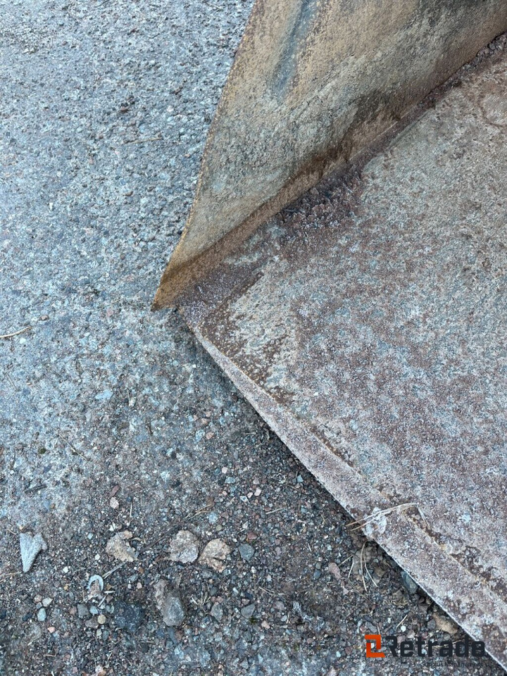 Traktorskuffe m/ Trimafeste - Ковш для погрузчика: фото 4 Traktorskuffe m/ Trimafeste - Ковш для погрузчика: фото 4