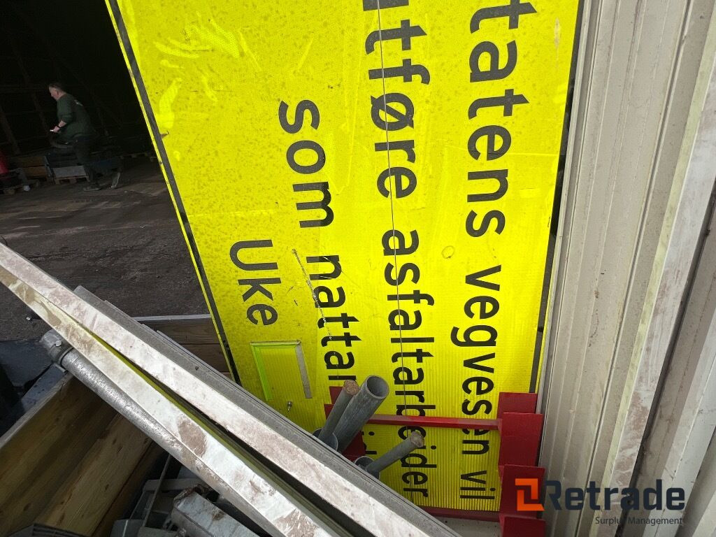 Veiskilt av forskjellige slag - Строительное оборудование: фото 4 Veiskilt av forskjellige slag - Строительное оборудование: фото 4