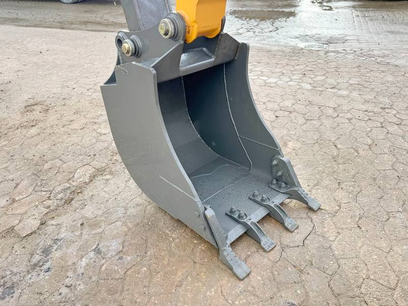 Экскаватор-погрузчик Case 570SV 4WD - 4/1 Bucket / Telescopic Boom / AC: фото 18
