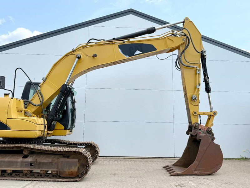 Гусеничный экскаватор Cat 323DL - German Machine / Quick Coupler: фото 14
