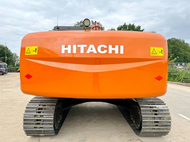 Hitachi ZX220LC-5G / 2025 ULTRA MODEL / ISUZU ENGINE - Гусеничный экскаватор: фото 4 Hitachi ZX220LC-5G / 2025 ULTRA MODEL / ISUZU ENGINE - Гусеничный экскаватор: фото 4