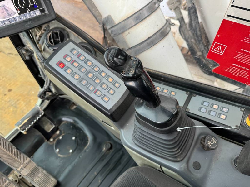 Гусеничный экскаватор Liebherr R946LC - Hammer Lines / Quick Coupler: фото 19