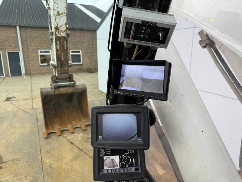 Гусеничный экскаватор Liebherr R946LC - Hammer Lines / Quick Coupler: фото 13