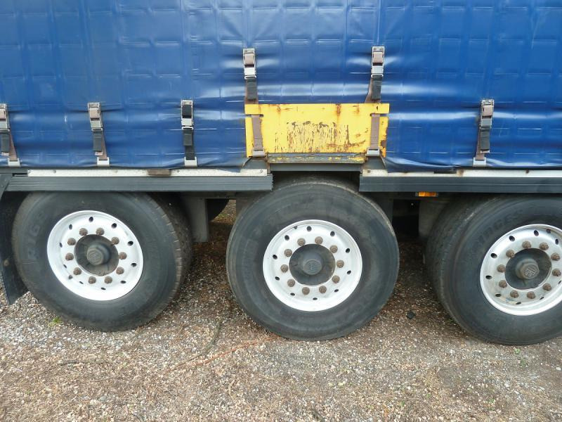 Krone SDP27A1 - Тентованный полуприцеп: фото 4 Krone SDP27A1 - Тентованный полуприцеп: фото 4