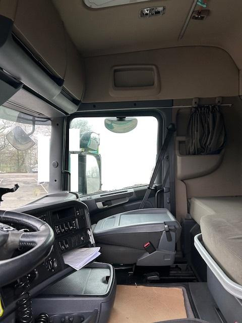 Scania R 410 - Тентованный грузовик: фото 4 Scania R 410 - Тентованный грузовик: фото 4