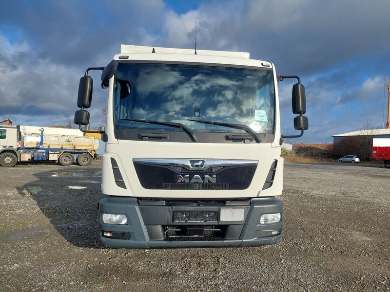 MAN TGL 8.190 L 4x2 Euro 6 LBW AHK - Тентованный грузовик: фото 3 MAN TGL 8.190 L 4x2 Euro 6 LBW AHK - Тентованный грузовик: фото 3