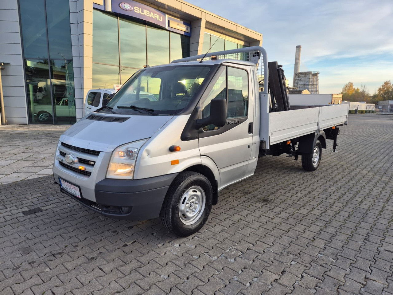 Ford Transit 350 2.4 TDCi / Very Strong Hiab / 1 Owner / Serviced - Малотоннажный бортовой грузовик: фото 1 Ford Transit 350 2.4 TDCi / Very Strong Hiab / 1 Owner / Serviced - Малотоннажный бортовой грузовик: фото 1