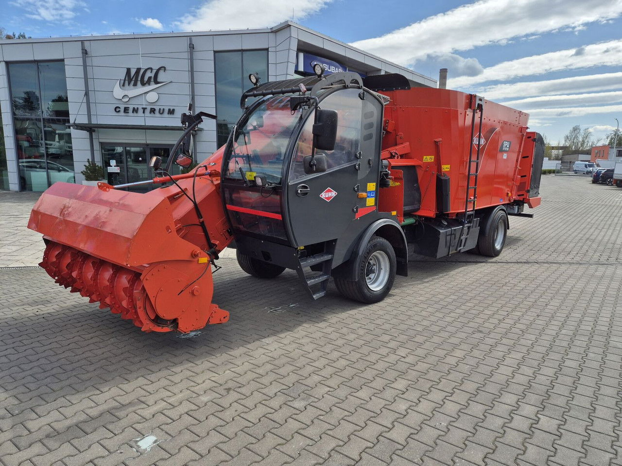 Kuhn SPW 22 Intense /feed wagon/ 1 Owner / NEW Service SPW 22 Intense /feed wago - Кормораздатчик: фото 2 Kuhn SPW 22 Intense /feed wagon/ 1 Owner / NEW Service SPW 22 Intense /feed wago - Кормораздатчик: фото 2