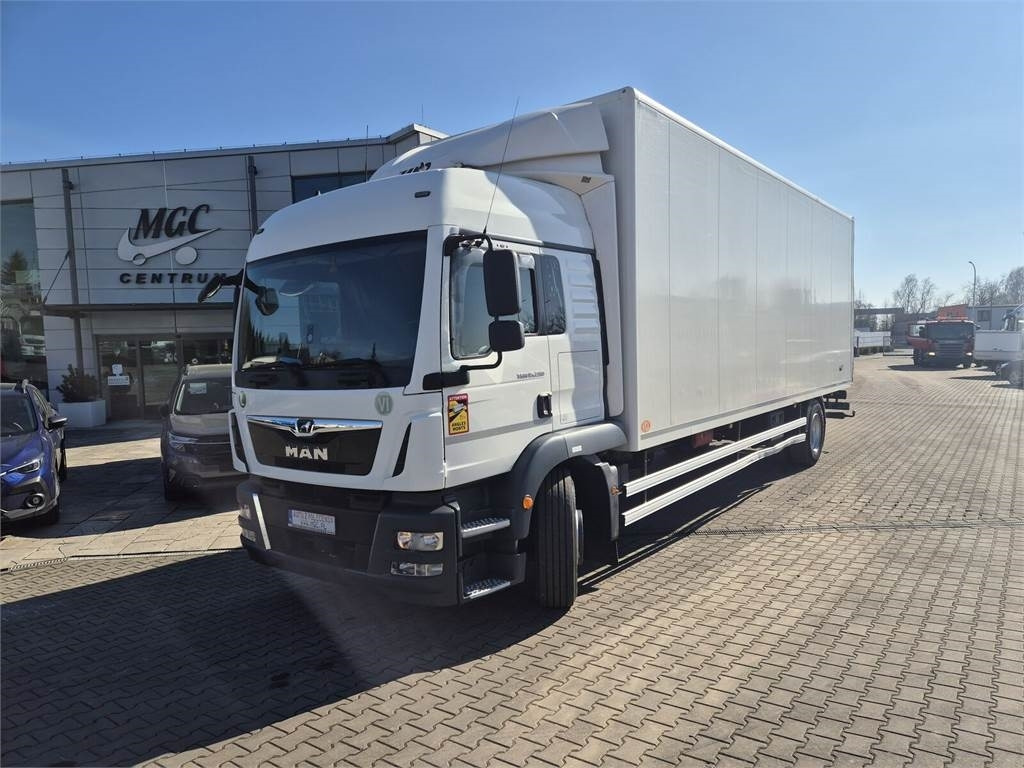 MAN TGM 15.290 / HIGH CONTAINER / SERVICED! / 1 OWNER - Грузовик с закрытым кузовом: фото 1 MAN TGM 15.290 / HIGH CONTAINER / SERVICED! / 1 OWNER - Грузовик с закрытым кузовом: фото 1