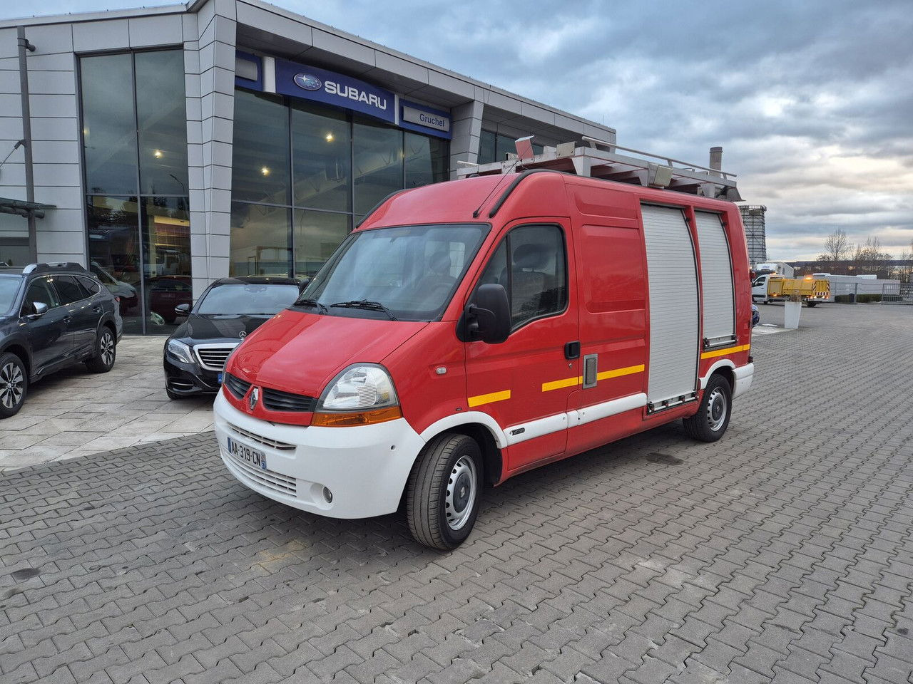 Renault Master 2.5 DCi / Only 25TKM / Like NEW / WE Have 3 THE Same - Пожарная машина: фото 1 Renault Master 2.5 DCi / Only 25TKM / Like NEW / WE Have 3 THE Same - Пожарная машина: фото 1