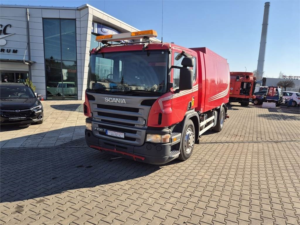 Scania P 230/ 4X2 / SWEEPER / JOHNSTON VX800 / SPRAYER / - Подметально-уборочная машина: фото 2 Scania P 230/ 4X2 / SWEEPER / JOHNSTON VX800 / SPRAYER / - Подметально-уборочная машина: фото 2