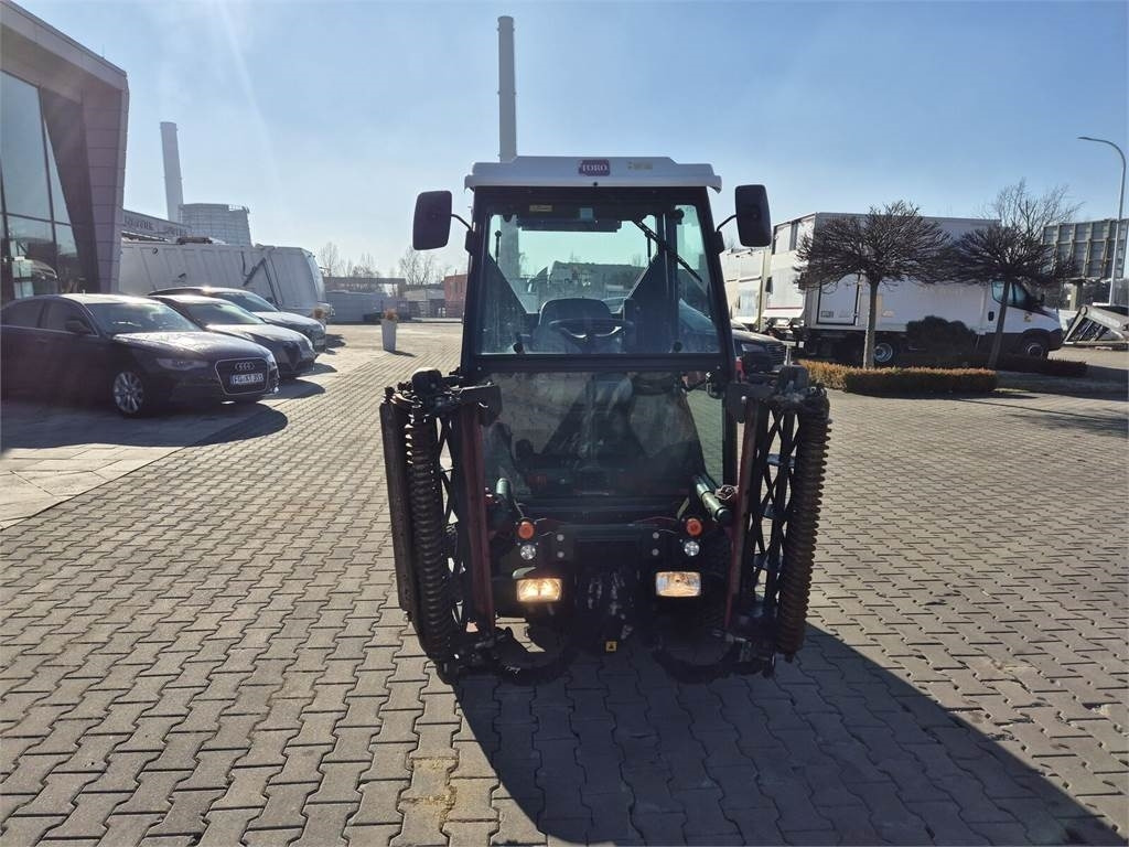 Toro CT2240 / 4WD / LIKE NEW! / ONLY 1681MTH CT2240 - Коммунальный трактор: фото 4 Toro CT2240 / 4WD / LIKE NEW! / ONLY 1681MTH CT2240 - Коммунальный трактор: фото 4