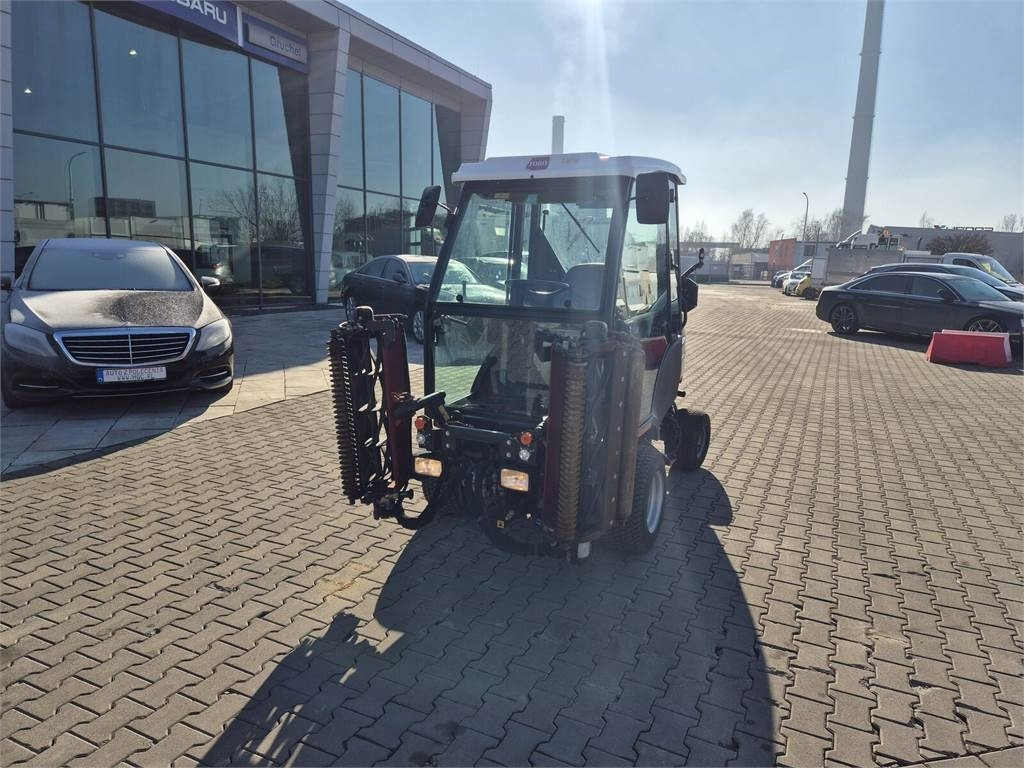 Toro CT2240 / 4WD / LIKE NEW! / ONLY 1681MTH CT2240 - Коммунальный трактор: фото 3 Toro CT2240 / 4WD / LIKE NEW! / ONLY 1681MTH CT2240 - Коммунальный трактор: фото 3