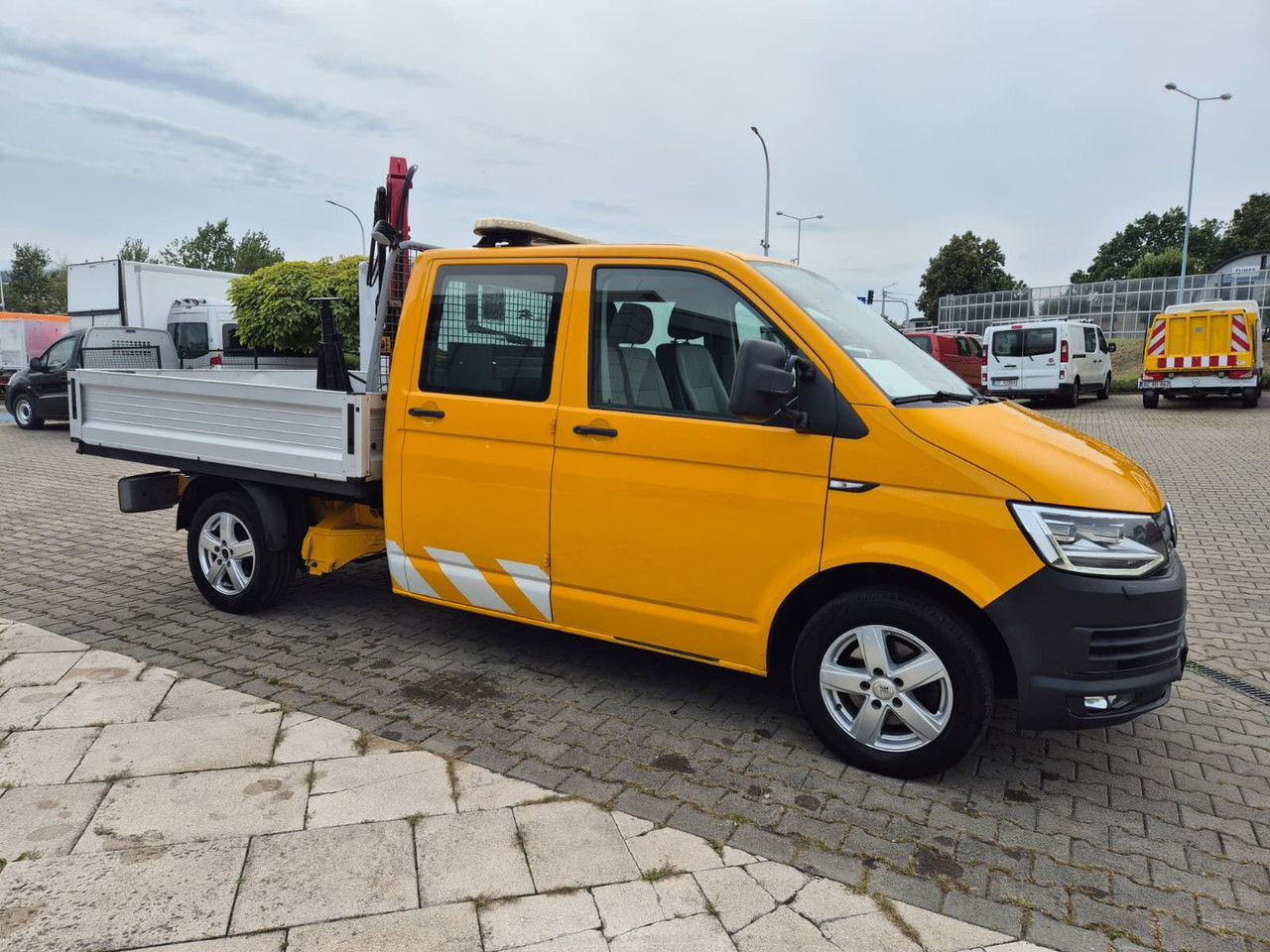VOLKSWAGEN Transporter T6 / 4X4 / Long / Doka / NEW Service - Малотоннажный бортовой грузовик: фото 5 VOLKSWAGEN Transporter T6 / 4X4 / Long / Doka / NEW Service - Малотоннажный бортовой грузовик: фото 5