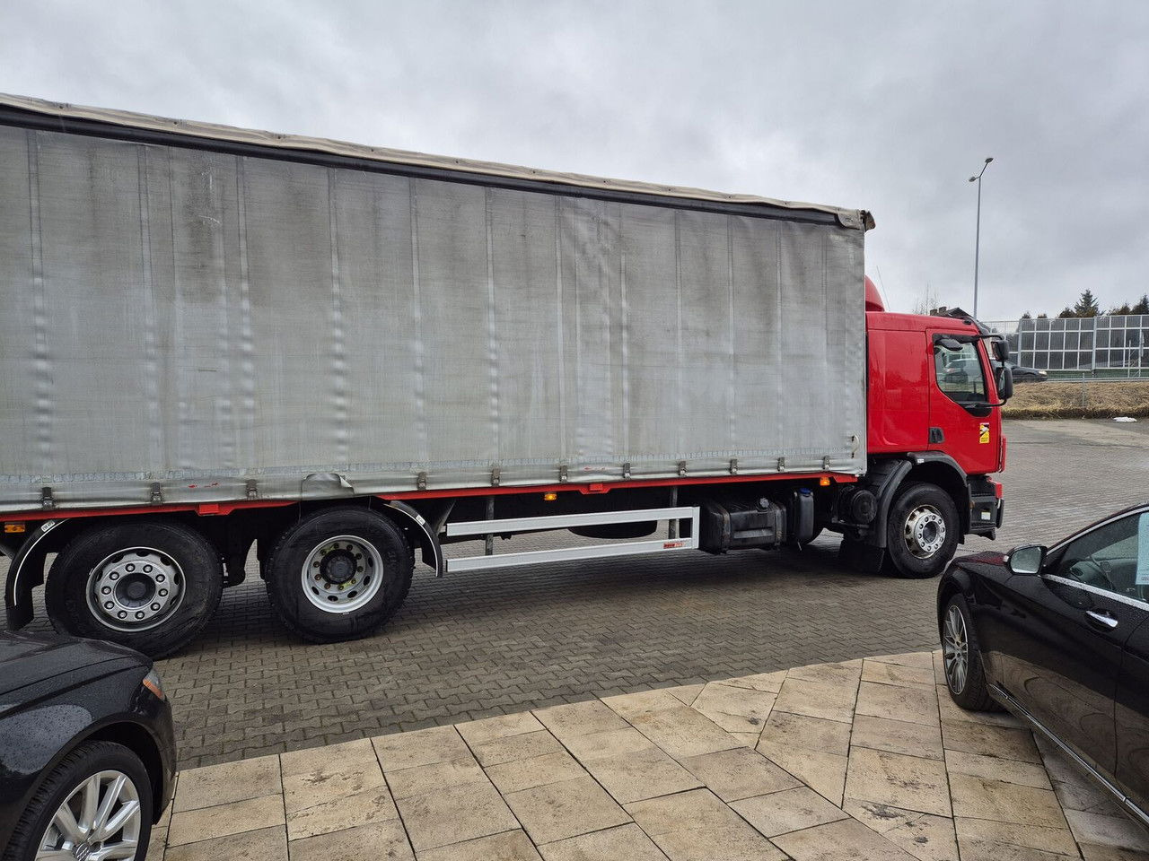 Volvo FE 320 62R / Serviced / 22 EP / Euro 4 - Тентованный грузовик: фото 5 Volvo FE 320 62R / Serviced / 22 EP / Euro 4 - Тентованный грузовик: фото 5