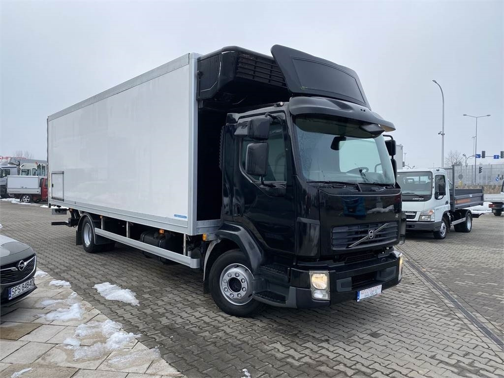 Volvo FL240 / HULSTEINS / 18 EP / 1 OWNER / SERVICED! - Рефрижератор: фото 4 Volvo FL240 / HULSTEINS / 18 EP / 1 OWNER / SERVICED! - Рефрижератор: фото 4