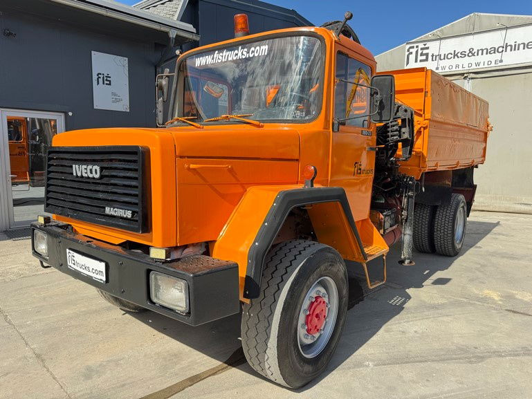 Iveco 160-23 4x4 tipper - crane 9m - Самосвал: фото 1 Iveco 160-23 4x4 tipper - crane 9m - Самосвал: фото 1