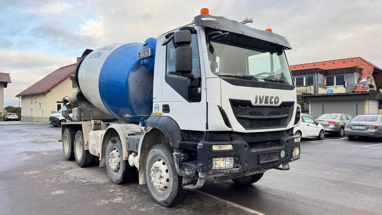 Iveco Trakker AD340TB45 8x4 mixer 10m3 - Автобетоносмеситель: фото 3 Iveco Trakker AD340TB45 8x4 mixer 10m3 - Автобетоносмеситель: фото 3