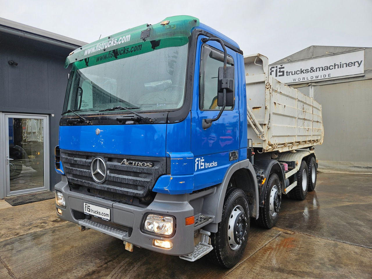 Mercedes-Benz Actros 3241 8x4 3 sided tipper - full spring - Самосвал: фото 1 Mercedes-Benz Actros 3241 8x4 3 sided tipper - full spring - Самосвал: фото 1