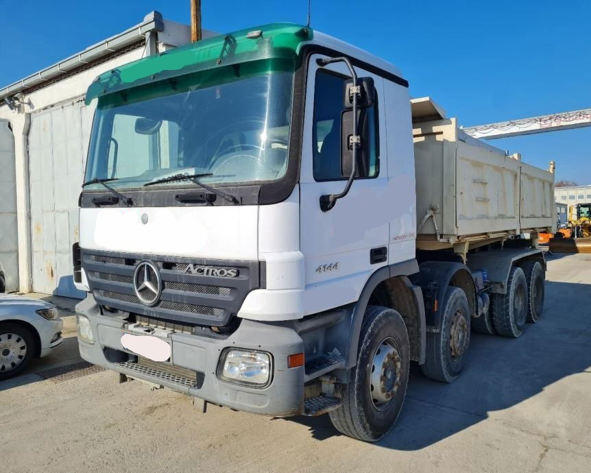 Mercedes-Benz Actros 4144 K 8x4 3 sided tipper - 1st owner - Самосвал: фото 1 Mercedes-Benz Actros 4144 K 8x4 3 sided tipper - 1st owner - Самосвал: фото 1
