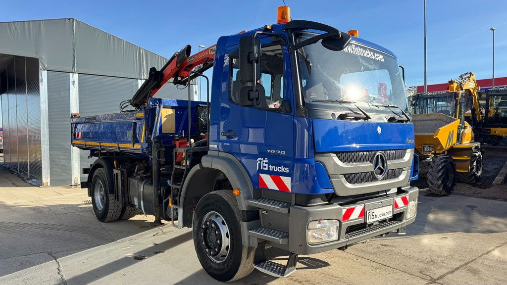 Mercedes-Benz Axor 1829 K 4x2 meiller tipper - crane PK8501 remote - Самосвал: фото 2 Mercedes-Benz Axor 1829 K 4x2 meiller tipper - crane PK8501 remote - Самосвал: фото 2