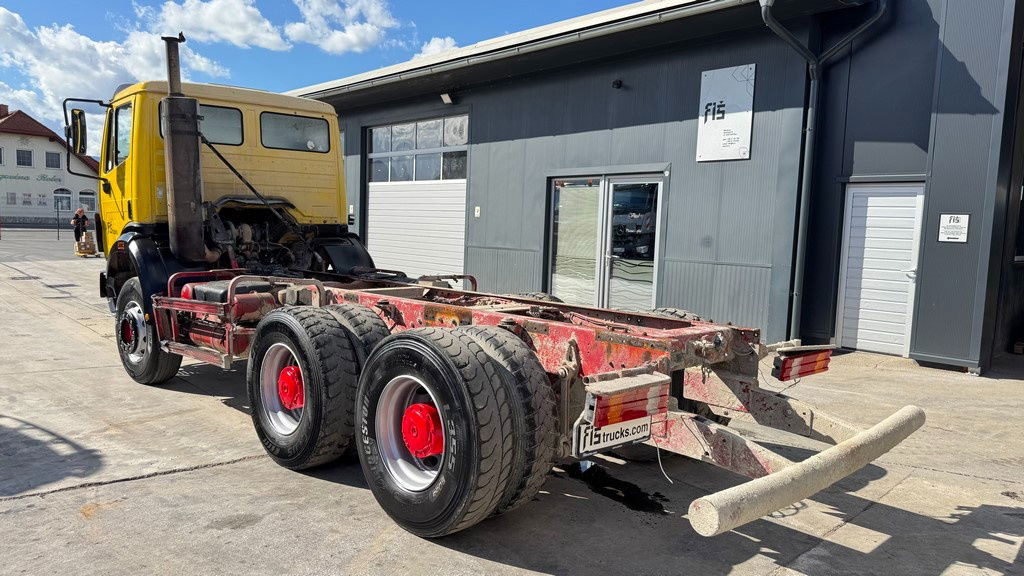 Mercedes-Benz SK 2627 6x4 chassis - V6 - full spring - Грузовик-шасси: фото 5 Mercedes-Benz SK 2627 6x4 chassis - V6 - full spring - Грузовик-шасси: фото 5