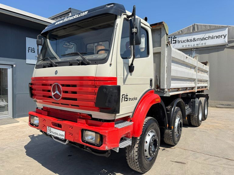 Mercedes-Benz SK 3235 8X4 tipper - V8 - top conditon - Самосвал: фото 1 Mercedes-Benz SK 3235 8X4 tipper - V8 - top conditon - Самосвал: фото 1