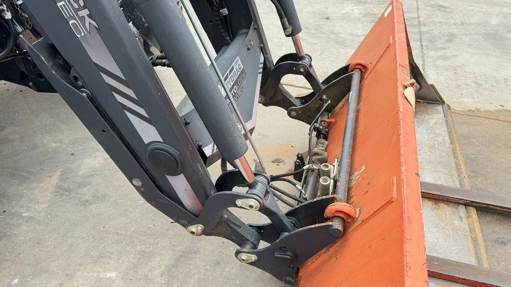 Steyr 6140 Profi 4x4 aut. arm + bucket - Трактор: фото 4 Steyr 6140 Profi 4x4 aut. arm + bucket - Трактор: фото 4