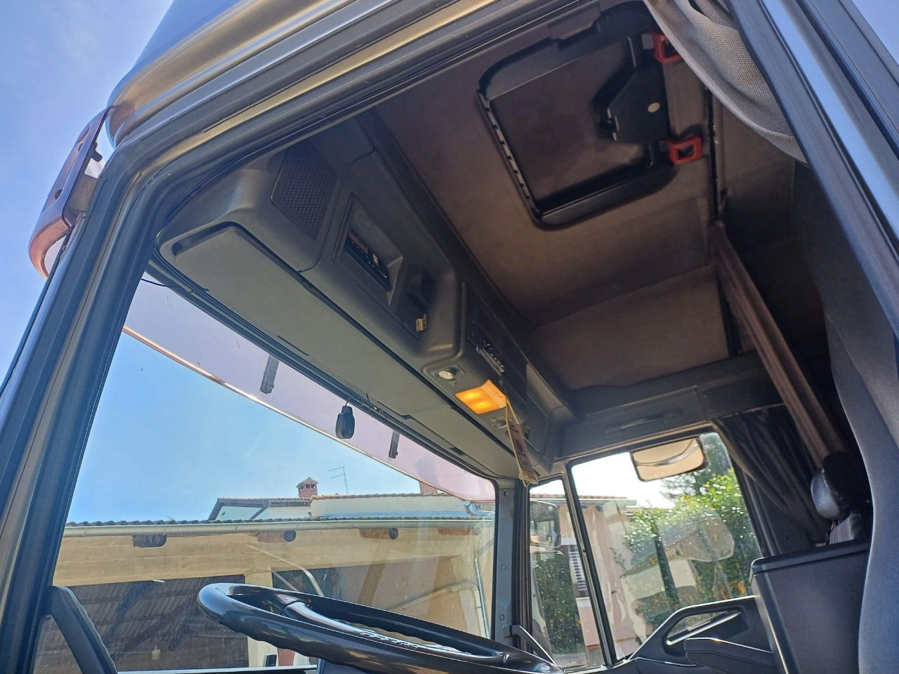 Iveco Eurotech 440E42 4X2 tractor unit - Perfect - Тягач: фото 5 Iveco Eurotech 440E42 4X2 tractor unit - Perfect - Тягач: фото 5