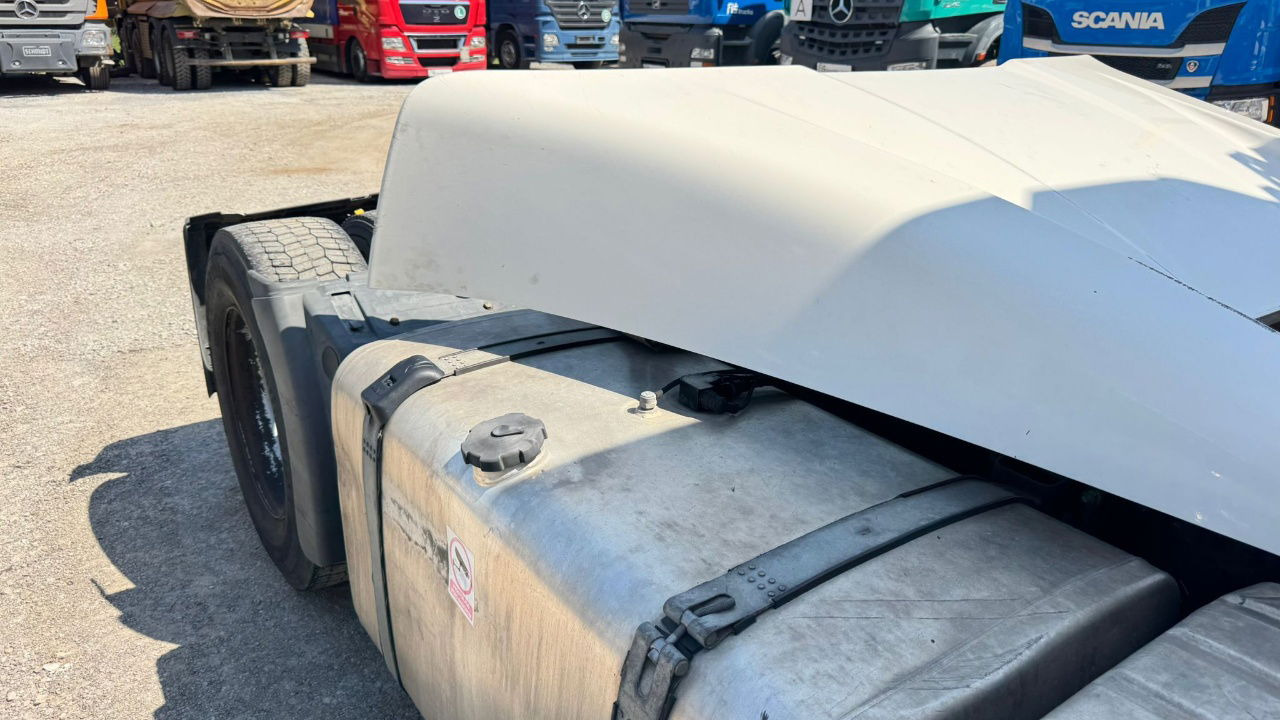 MAN TGX 18.460 4X2 tractor unit -retarder - Тягач: фото 4 MAN TGX 18.460 4X2 tractor unit -retarder - Тягач: фото 4