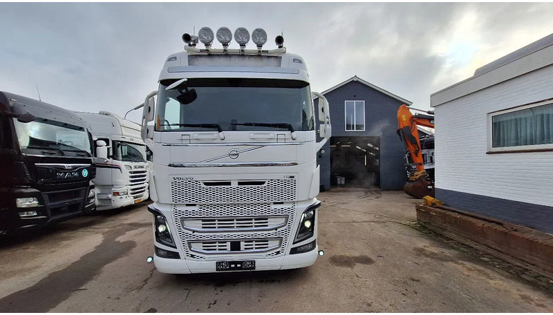 Volvo FH 16.750 FH16.750 - Тягач: фото 2 Volvo FH 16.750 FH16.750 - Тягач: фото 2