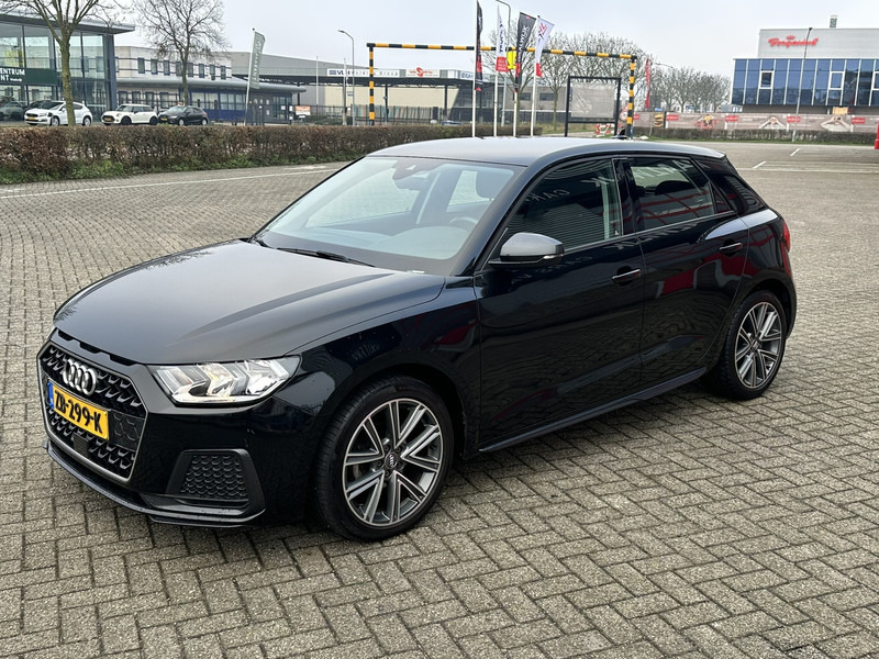Audi A1 Sportback 25 TFSI Carplay NL Auto Epic Sportback - Легковой автомобиль: фото 4 Audi A1 Sportback 25 TFSI Carplay NL Auto Epic Sportback - Легковой автомобиль: фото 4