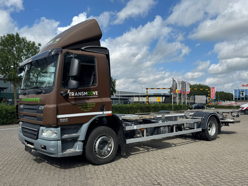 DAF CF65 220 - Грузовик-шасси: фото 2 DAF CF65 220 - Грузовик-шасси: фото 2