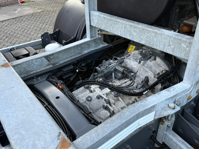 Грузовик-шасси DAF CF65 220: фото 17