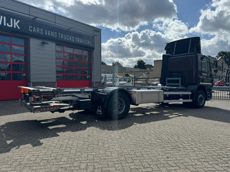 DAF CF65 220 - Грузовик-контейнеровоз/ Сменный кузов: фото 4 DAF CF65 220 - Грузовик-контейнеровоз/ Сменный кузов: фото 4
