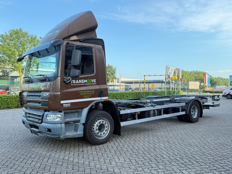 DAF CF65 220 - Грузовик-шасси: фото 2 DAF CF65 220 - Грузовик-шасси: фото 2