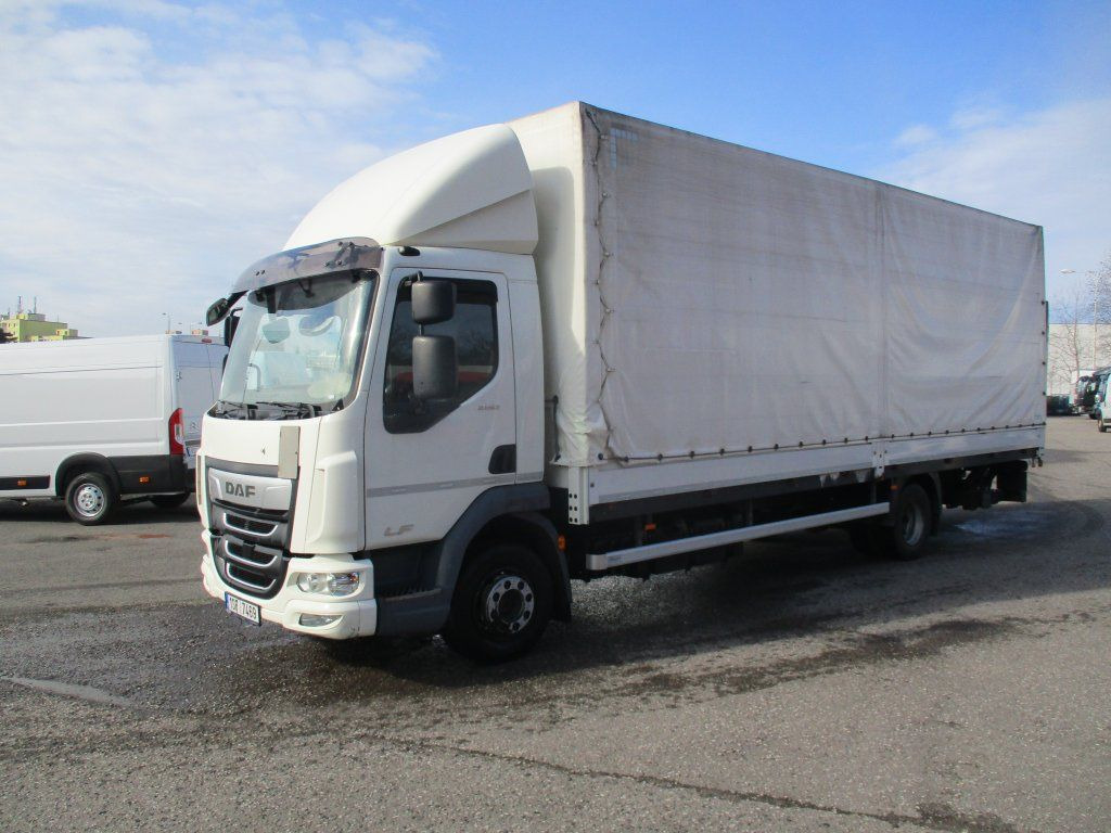 DAF LF 12.260 - Тентованный грузовик: фото 1 DAF LF 12.260 - Тентованный грузовик: фото 1
