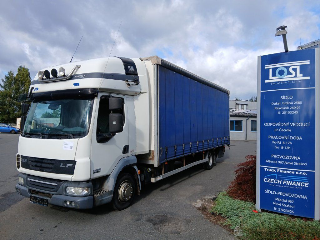 DAF LF45.220 EURO 4 - Тентованный грузовик: фото 1 DAF LF45.220 EURO 4 - Тентованный грузовик: фото 1