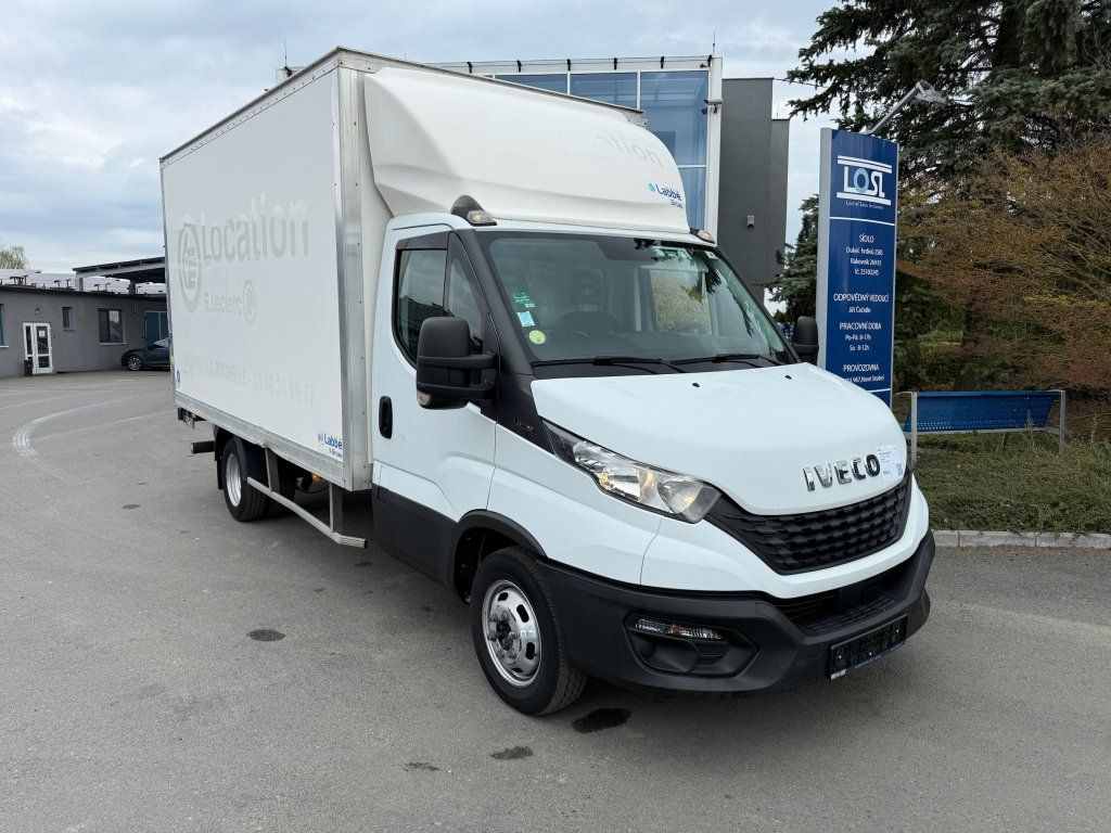 Фургон с закрытым кузовом Iveco 35C16 Daily 3,0l: фото 1