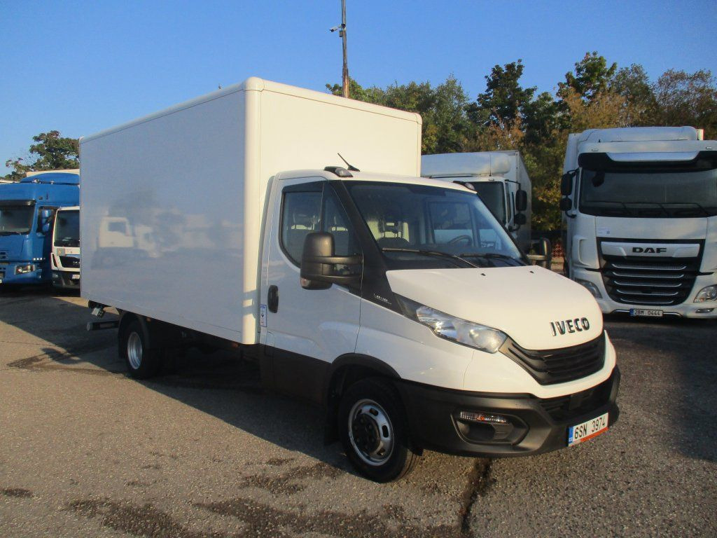 Iveco Daily 35C16 - Фургон с закрытым кузовом: фото 3 Iveco Daily 35C16 - Фургон с закрытым кузовом: фото 3