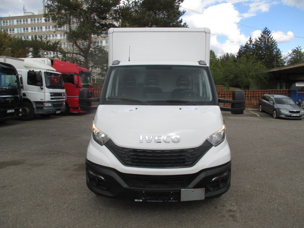 Iveco Daily 35C16 - Фургон с закрытым кузовом: фото 2 Iveco Daily 35C16 - Фургон с закрытым кузовом: фото 2