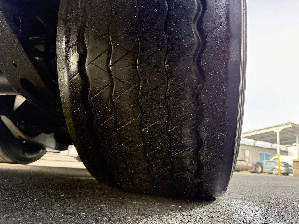 Тентованный полуприцеп Kögel S24-1 MEGA/lowdeck: фото 12