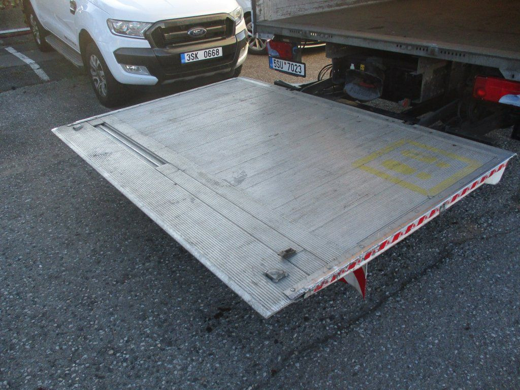 MAN TGL 12.220 - Тентованный грузовик: фото 5 MAN TGL 12.220 - Тентованный грузовик: фото 5